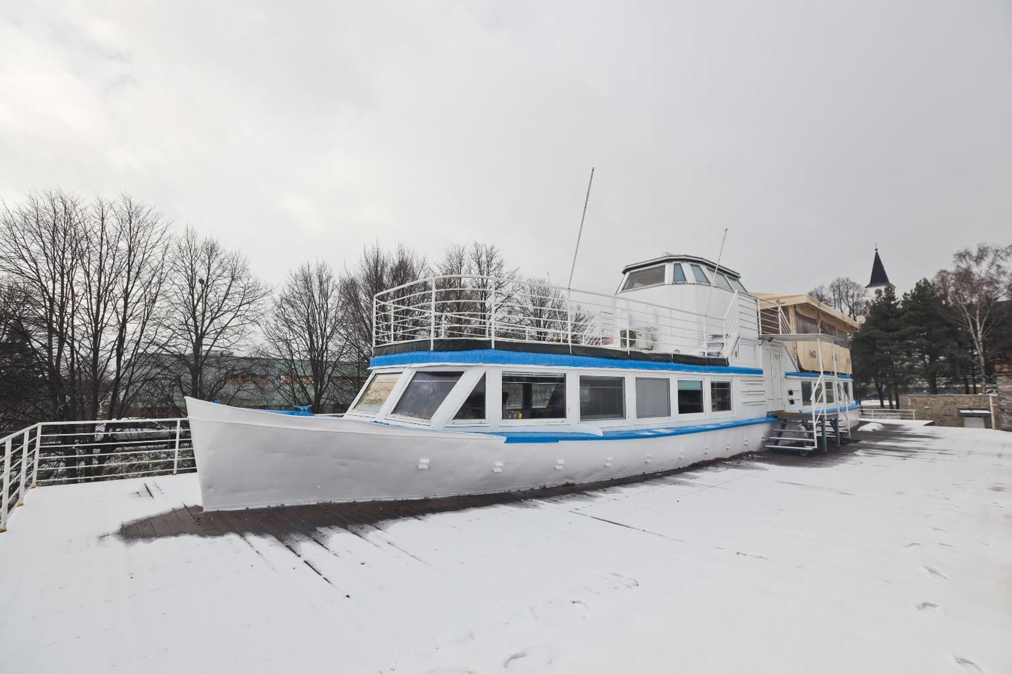 Unique Boat Apartments By Lake - Kajuta 1958 Námestovo Екстериор снимка