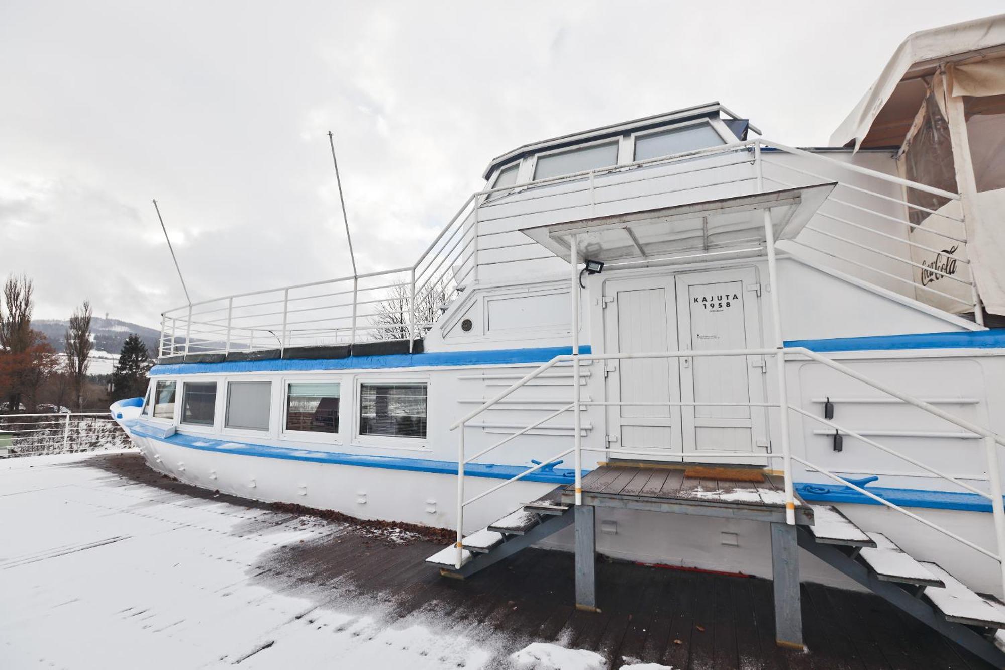 Unique Boat Apartments By Lake - Kajuta 1958 Námestovo Екстериор снимка